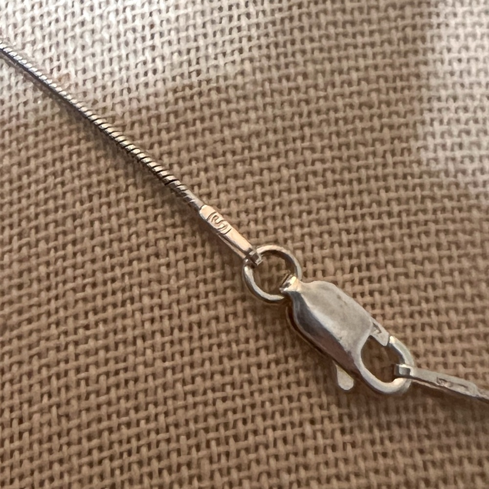 Italy 925 Sterling Silver Thin Snake Chain 18 Inch Necklace - Picture 7 of 9